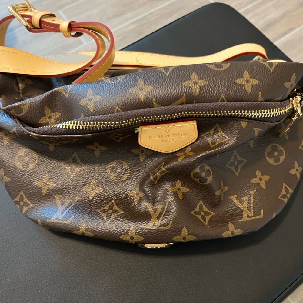 NOT authentic Louis Vuitton bumbag